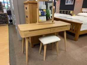 Evesham Oak Bedroom Dressing Set